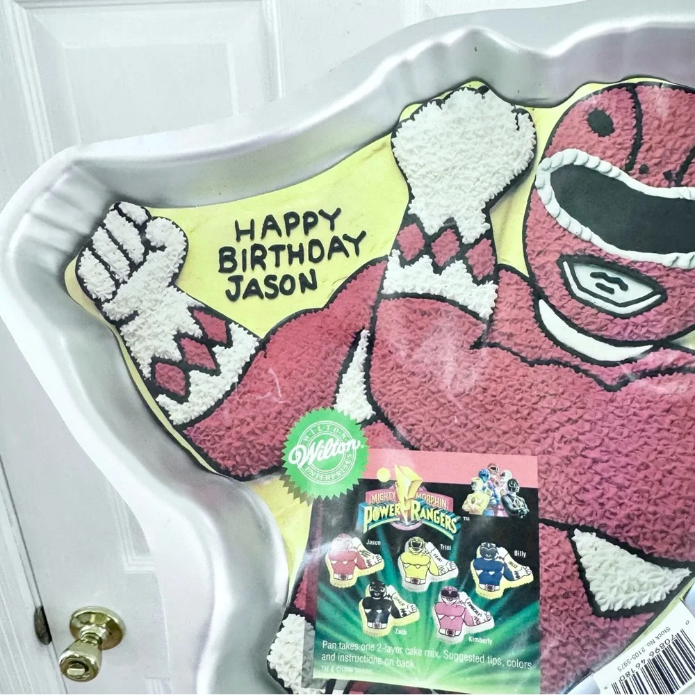 Wilton 1994 Red Power Ranger Cake Pan – NWT